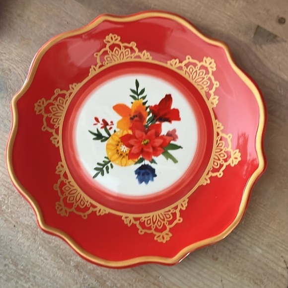 Pioneer Woman “Winter Bouquet “ Floral Red and Gold Dessert Plates Set of 4 NWT - Picture 4 of 6